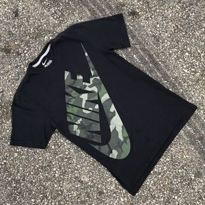 Nike Big Logo Camo Tee